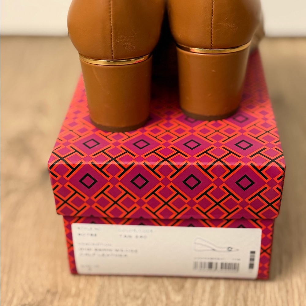 Tory Burch Gigi Wedge Calf Leather Size 7 - Picture 6 of 7